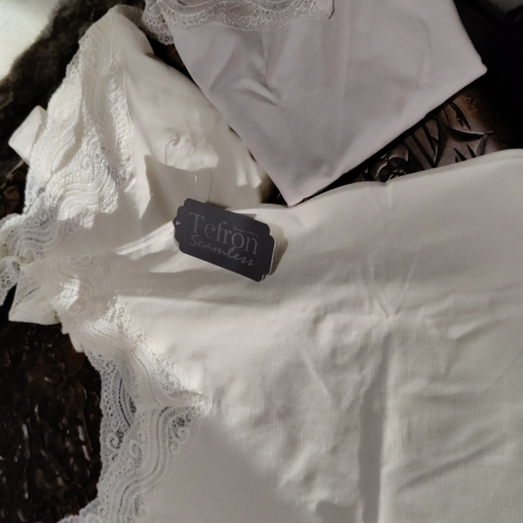 CAMISOLES - Picture 3 of 6